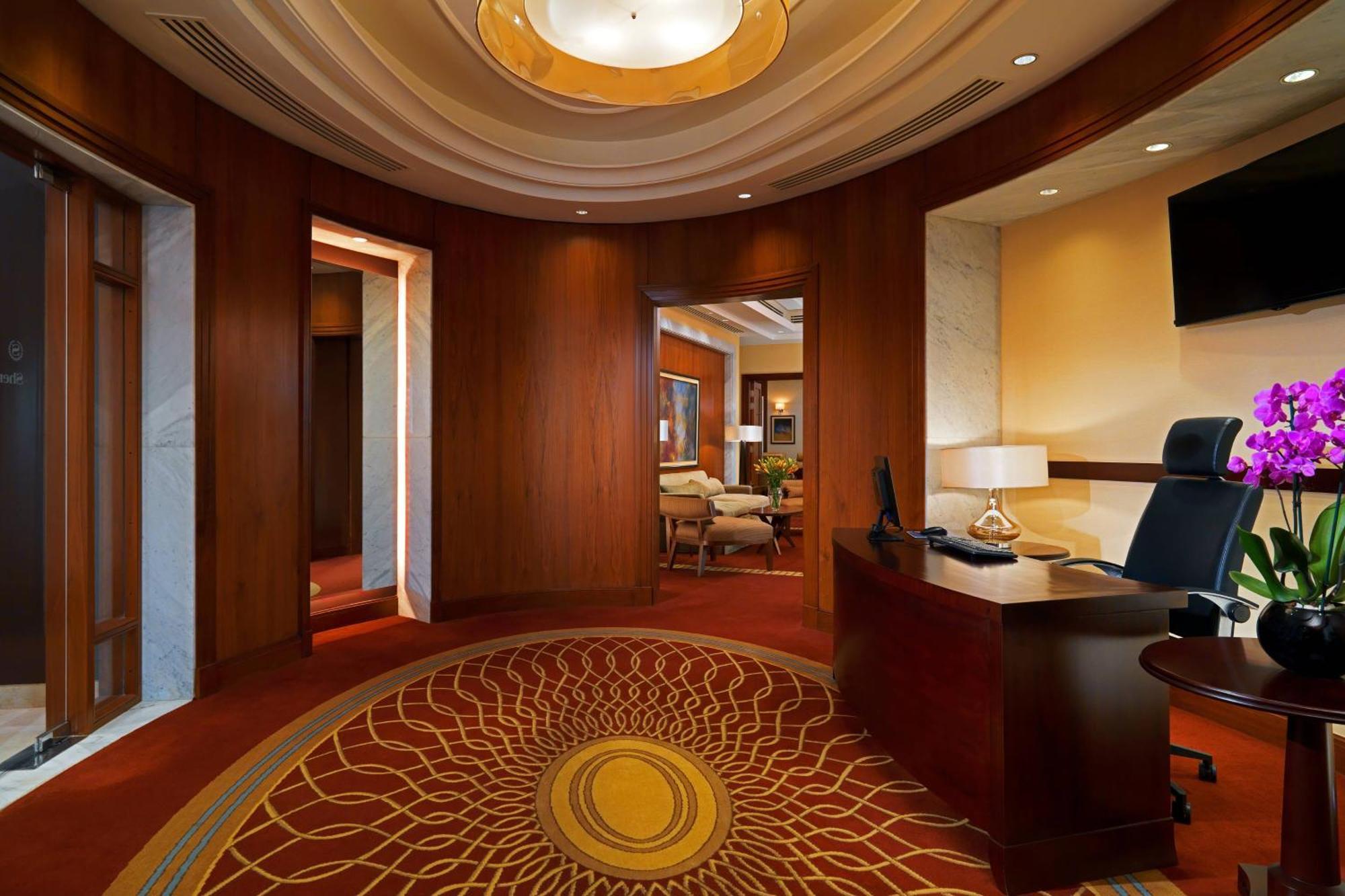 Sheraton Cairo Hotel & Casino Giza Exterior foto The interior of the Presidential Suite